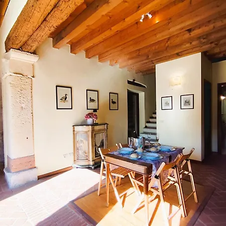 Apartment Da Schio - La Peschiera By World