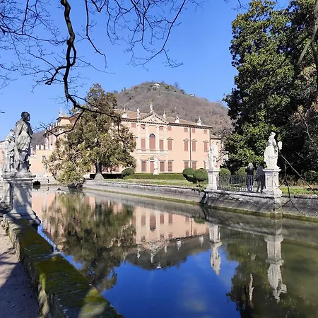 アパート Da Schio - La Peschiera By World *